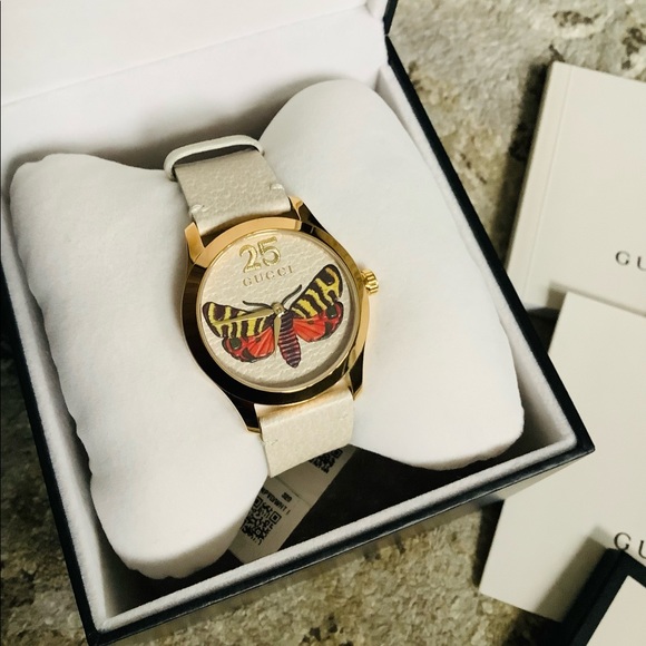 STUNNING Ladies GUCCI watch NEW with tags ๐ฅ - Picture 9 of 13